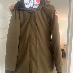 Canada Goose Womans 3/4 Coat, Perfect condition